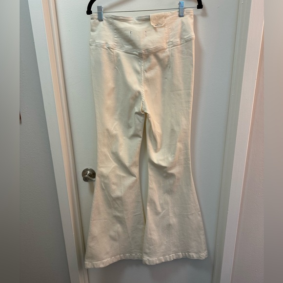NWT Free People Venice Beach Flare Jeans - Picture 3 of 3